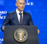 Николай Младенов призова за спиране на огъня в Газа